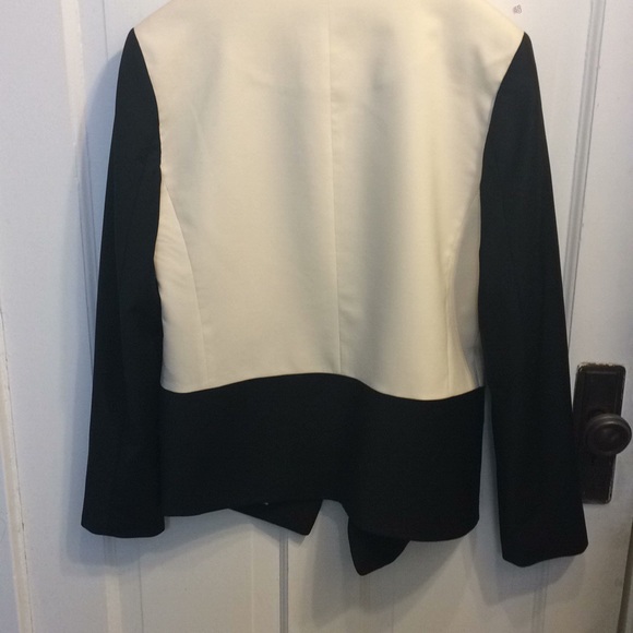 Tibi  Tuxedo Jacket Size 8 - Picture 5 of 7